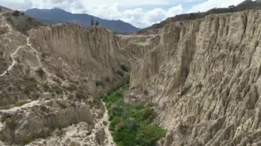 La Paz, Valle de la Luna manzaralı kaya oluşumları. Bolivya.