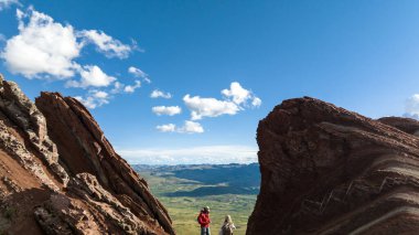 Gökkuşağı Dağı, Peru. Cusco yakınlarında Cerro Colorado olarak da bilinir. Hava görüntüsü. Güney Amerika