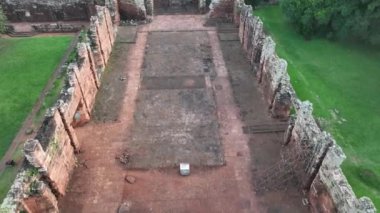 Cizvit Harabeleri. San Ignacio mini misyonu 1632 'de Cizvitler tarafından kuruldu, Misiones Eyaleti, Arjantin