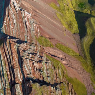 Gökkuşağı Dağı, Peru. Cusco yakınlarında Cerro Colorado olarak da bilinir. Hava Görünümü, kare resim