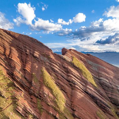Gökkuşağı Dağı, Peru. Cusco yakınlarında Cerro Colorado olarak da bilinir. Hava Görünümü, kare resim