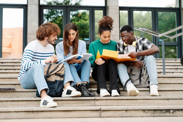 Young Students Sitting University Stairs College Friends Studying Together Class — Stock Photo, Image