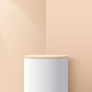 Doğal ışık arkaplanı olan ürünleri göstermek için bej podyum platformu. Ürün gösterimi için bej minimal sahne
