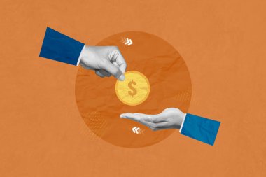 Yatırım, bağış, bağış, yatırım, tasarruf, kâr ve tasarruf kavramı. Yaratıcı sanat kolajı madeni paraları tutuyor ve diğer ele veriyor. Bu da iş yatırımını gösteriyor.