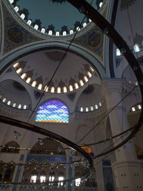 Türkiye 'nin En Büyük Camii, Büyük Camlika Camii