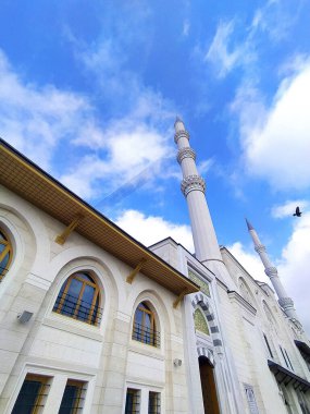 Türkiye 'nin En Büyük Camii, Büyük Camlika Camii