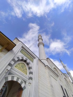 Türkiye 'nin En Büyük Camii, Büyük Camlika Camii