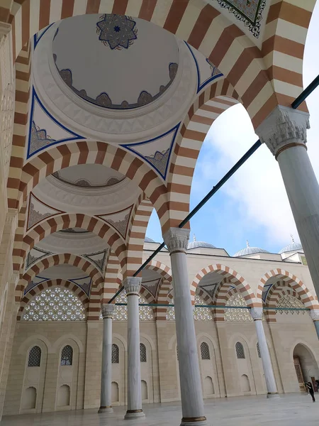 Największy Meczet Turcji Wielki Meczet Camlica — Zdjęcie stockowe