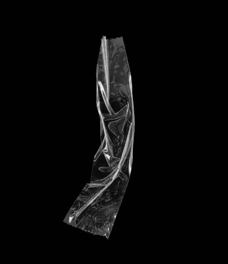 Yapışkan plastik bant siyah arkaplanda izole edildi