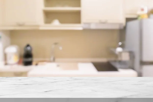 白色大理石台面 厨房背景模糊 — 图库照片