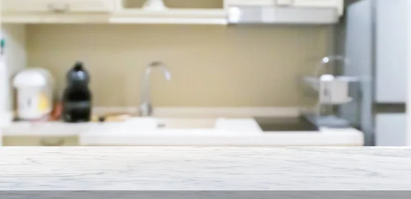 白色大理石台面 厨房背景模糊 — 图库照片