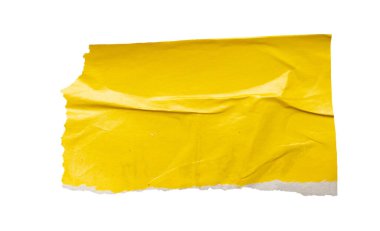 Beyaz arkaplanda izole edilmiş sarı kağıt parçası