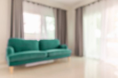 Oturma odasının içi bulanık.