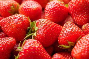 Taze organik kırmızı çilek arka planı