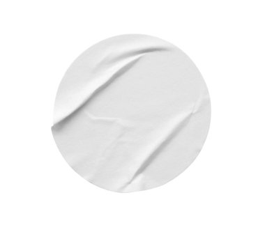 Beyaz arkaplanda izole edilmiş boş beyaz yuvarlak kağıt etiketi