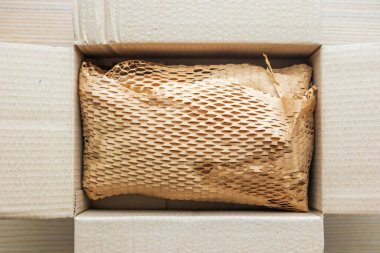 Ürün paketleme karton kutusu için çevre dostu kahverengi bal peteği paketi