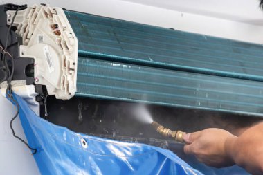 Su püskürtme ile klima temizleme hizmeti