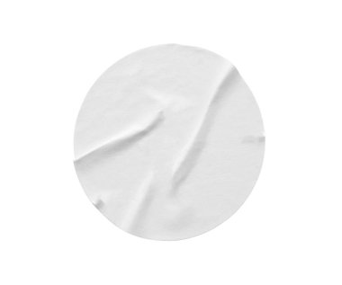 Beyaz arkaplanda izole edilmiş boş beyaz yuvarlak kağıt etiketi