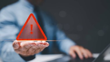 WormGPT 'den uyarı almak siber uzayda ağ koruması ve güvenliğin siber suçlar, hackerlar ve virüslere karşı önemini vurgulayan önemli bir alarm görevi görüyor..