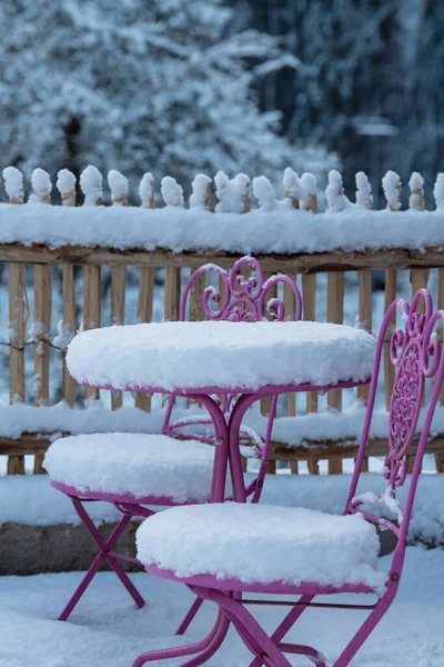 Sedie Giardino Innevate Inverno — Foto Stock