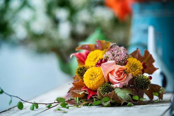 Colorful Autumn Flowers Bouquet Garden Table — Stock Photo, Image