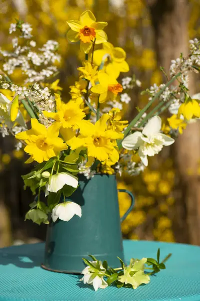 Tavaszi Virág Csokor Természetben Háttér Jogdíjmentes Stock Képek