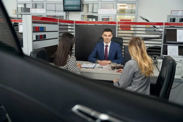 Lgbt Female Couple Car Dealership Manager Communicate Office Area Indoors — Stock fotografie