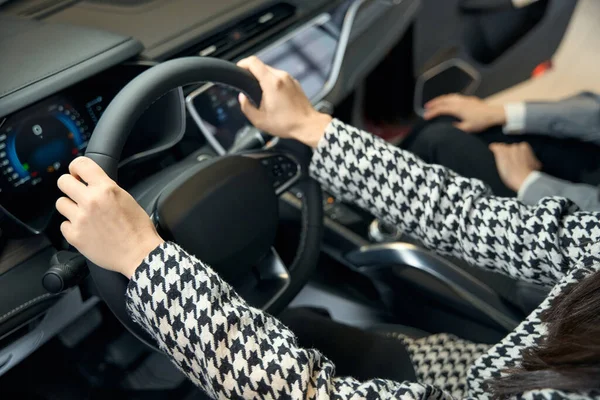 Close Woman Houndstooth Jacket Holding Steering Wheel Both Hands — Stock Photo, Image