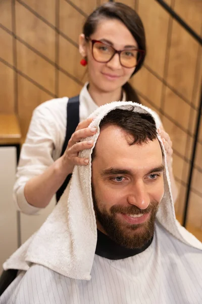 Cute Barber Dries Hair Client Soft Towel Male Located Hairdressing — Stock Photo, Image