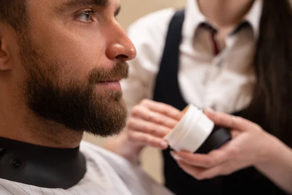 Handsome Bearded Man Modern Barbershop Craftswoman Uses Styling Tool Her — Stock Photo, Image