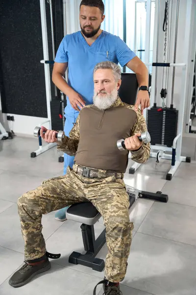 Military Man Recovering His Health Rehabilitation Center Experienced Physiotherapist Working — Stock Photo, Image