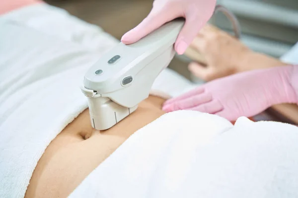 Cropped Image Female Beautician Doing Laser Depilation Laser Hair Removal — Stock Photo, Image
