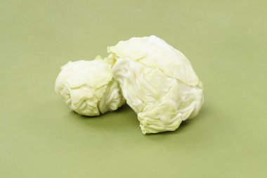 Yeşil arka planda yeşil lahana