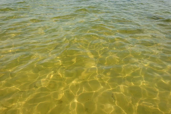 Golven Schittering Het Wateroppervlak Ondiep Het Meer Achtergrond — Stockfoto