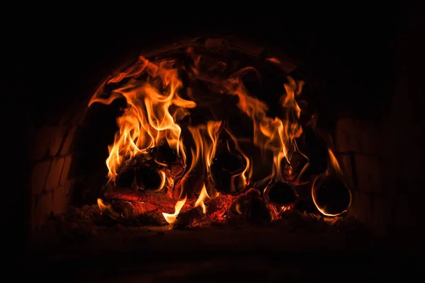 Piekarnik Płonącym Ogniem Zbliżenie Kontekst — Zdjęcie stockowe