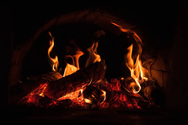 Oven Met Brandend Vuur Close Achtergrond — Stockfoto