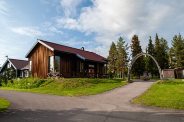 Kiruna, Norveç - Otel resepsiyonu olarak eski ahşap ev