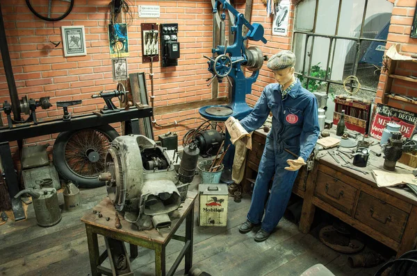 Koprivnice Tjekkiet Gammelt Mekanisk Værksted Til Reparation Biler Museet - Stock-foto