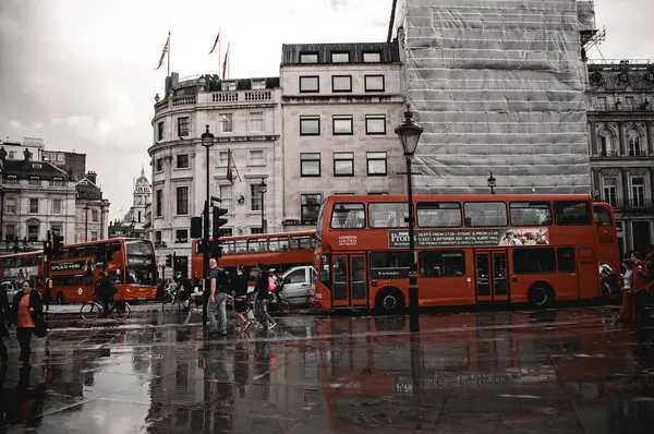 London July 2012 Red Double Decker Buses Drive City Street — Stock Photo, Image