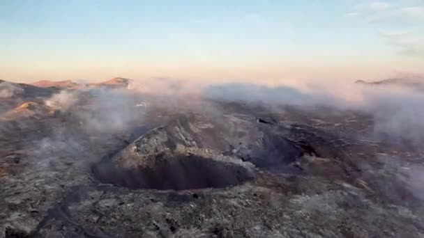 Спалах Дронів Через Безплідний Вулкан Національний Парк Тіманфая Лансароте Світанку — стокове відео