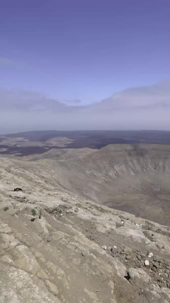 Nagranie Wideo Nad Kraterem Wulkanicznym Caldera Blanca Lanzarote Ciągu Dnia — Wideo stockowe