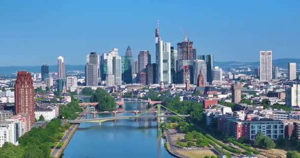 Voo Drone Longo Horizonte Frankfurt Main Luz Sol Nascente Verão — Vídeo de Stock