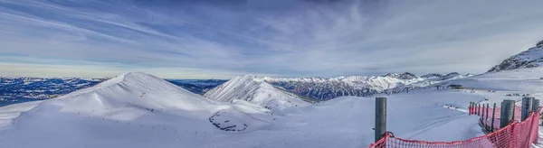 Avusturya Kleinwalsertal Vadisi Ndeki Kanzelwand Kayak Merkezindeki Kayak Pistinin Panoramik — Stok fotoğraf