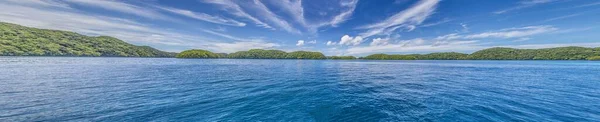 Panoramautsikt Över Turkosblått Vatten Till Tropisk Palau Dagtid — Stockfoto