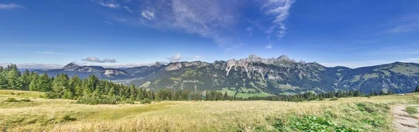Panorama Nad Horským Masivem Rote Flueh Rakouském Tannheimer Tal Krinnenalpe — Stock fotografie