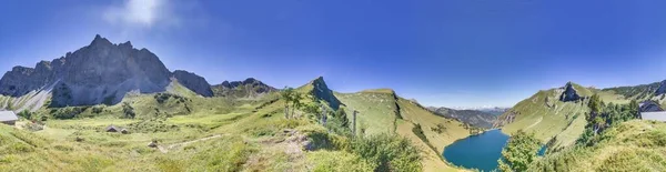 Панорамный Вид Горы Маршруту Три Озера Долине Таннхаймер Течение Дня — стоковое фото