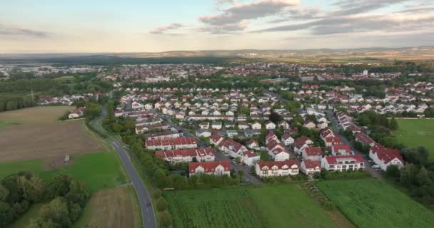 Günbatımında Güney Hesse Deki Darmstadt Yakınlarındaki Dieburg Kasabası Boyunca Insansız — Stok video