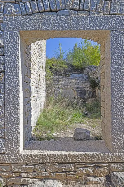 View Window Opening Antique Natural Stone Wall Day — Stock Photo, Image