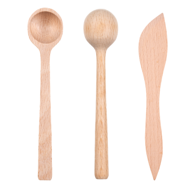 Hafif ahşaptan yapılmış ahşap mutfak aletleri.