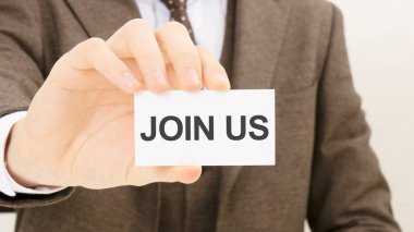 Elinde metin olan bir iş adamı. Bize katıl..